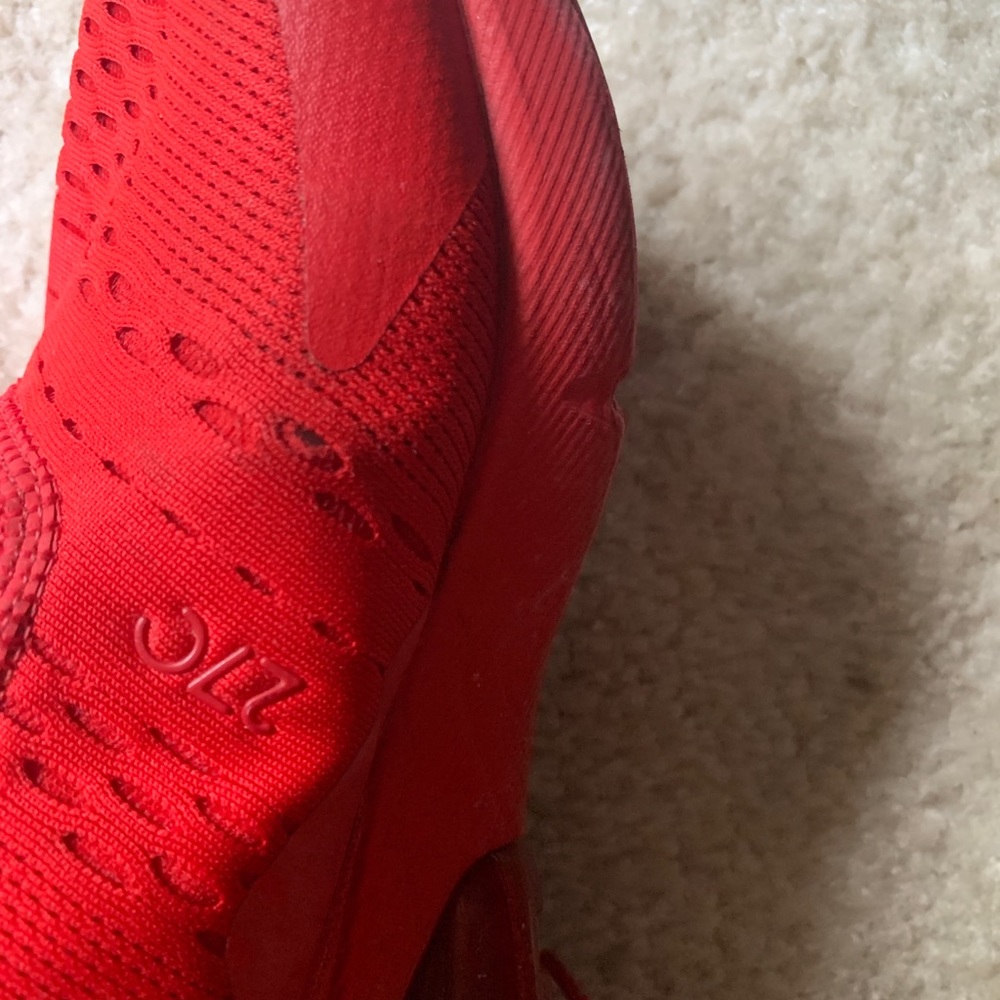 Nike 270 all red